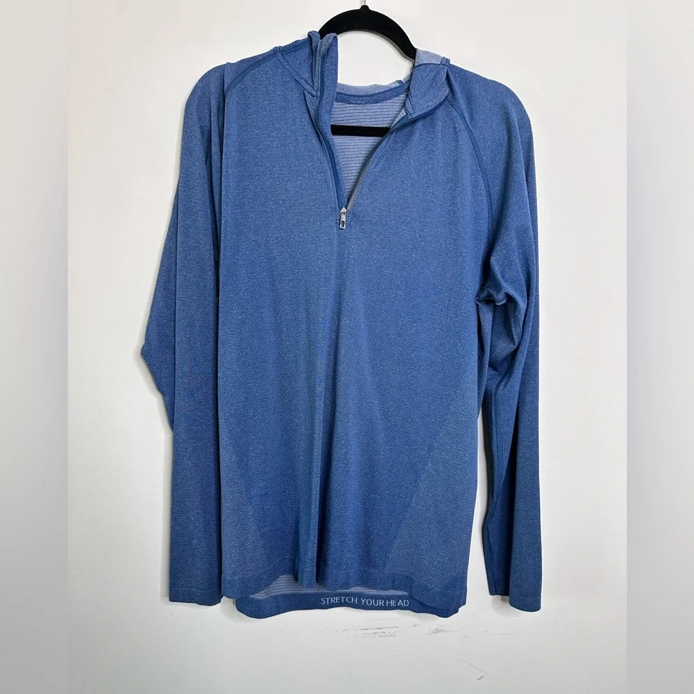 Lululemon Men's Blue Half-Zip‎ pullover shirt